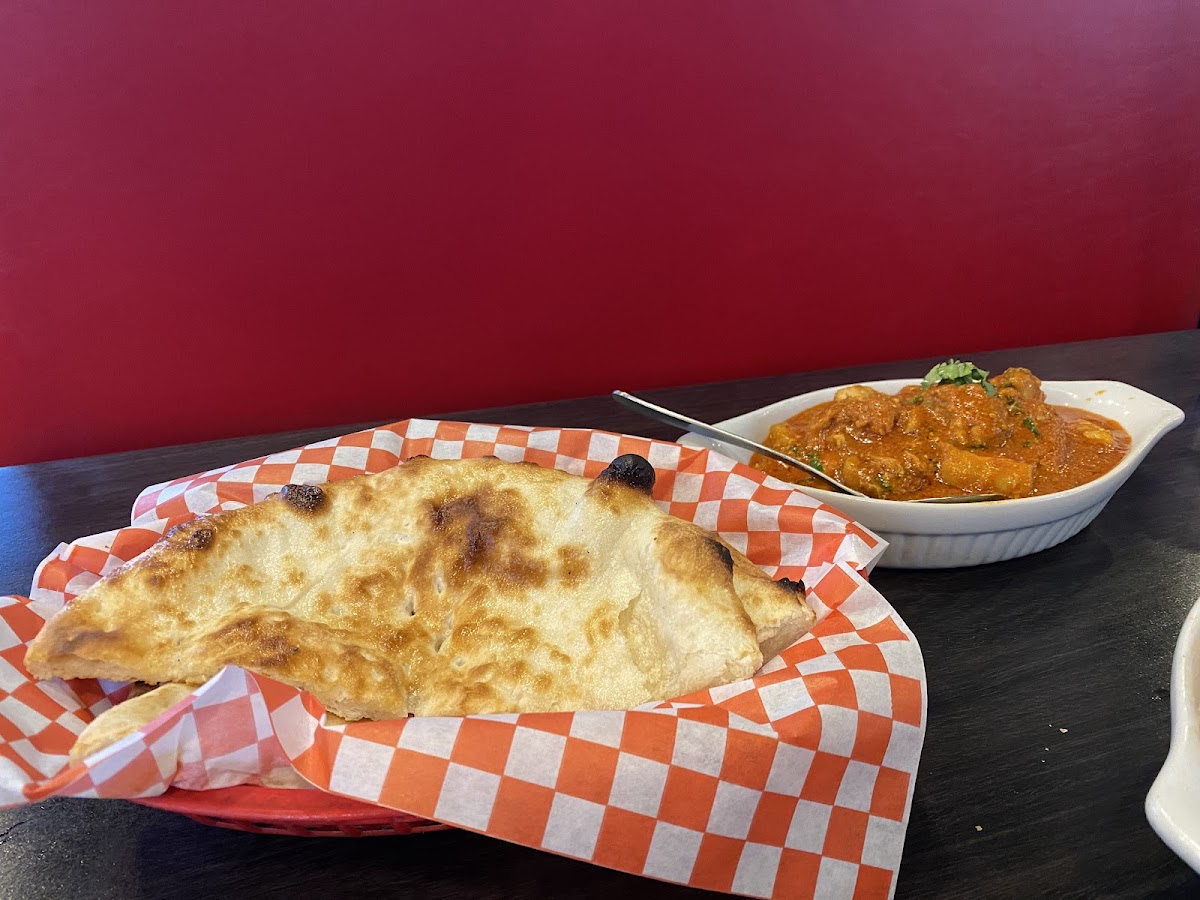 TANDOORI BREADS